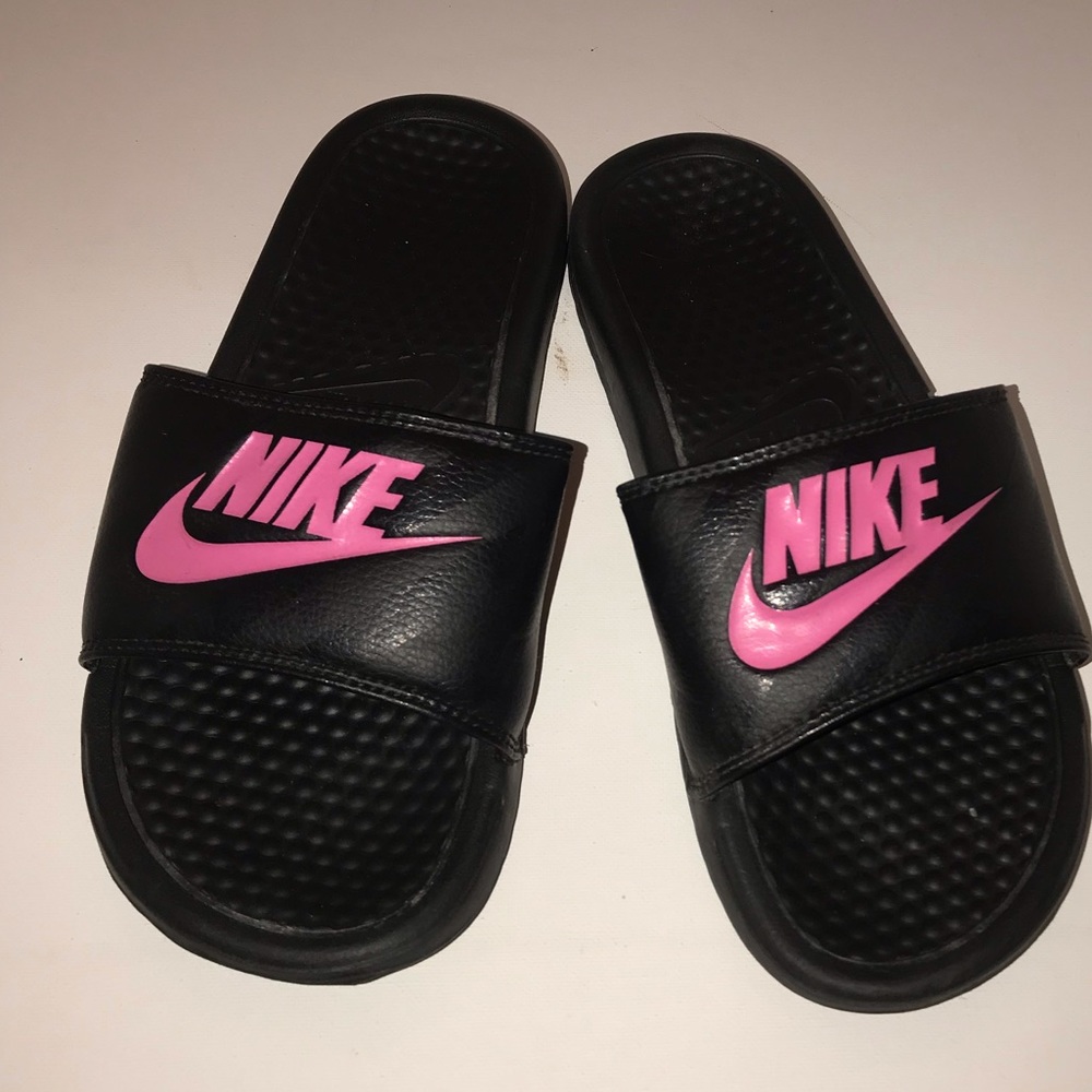 Nike Black/Pink Slides SIZE 7